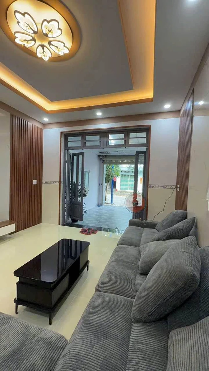 Bán nhà Bến Cát 100m2 giáp chợ đêm Mỹ Phước 3, 2 tỷ 080 - Ảnh thu nhỏ 2