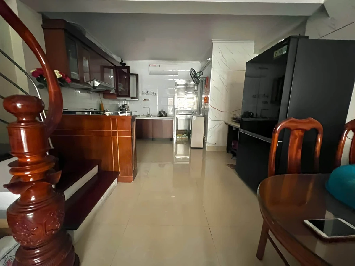 Bán nhà 5 tầng 5PN Chuyên Hạ Long Quận 7 8 tỷ - Ảnh thu nhỏ 3