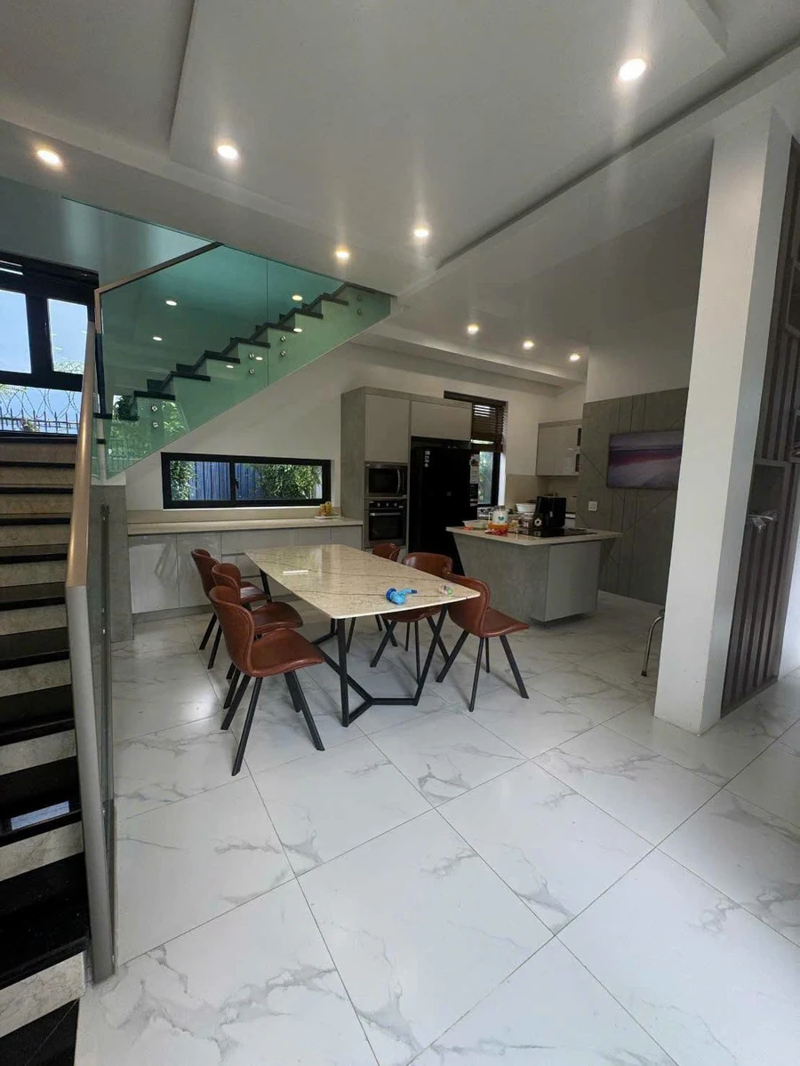 Bán nhà 2 lầu 478m² 3 phòng ngủ Bình Thuận 5 tỷ - Ảnh thu nhỏ 4