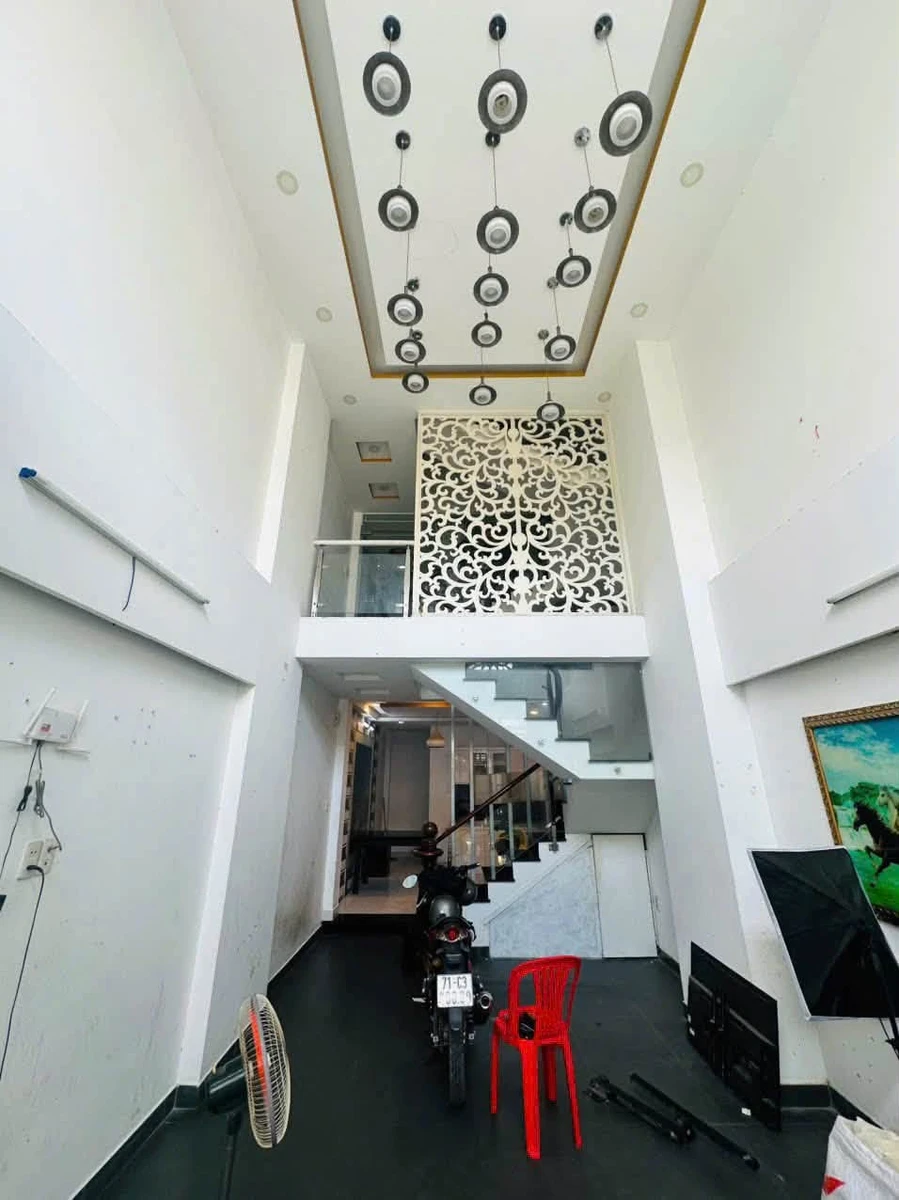 Cho thuê nhà nguyên căn 5PN 60m² Lê Đình Cẩn, Bình Tân - 12 triệu/tháng - Ảnh thu nhỏ 2