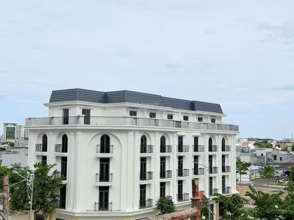 Nhà phố mặt tiền đường Trần Phú Phan Rang giá chỉ 3tỷ3 - Ảnh thu nhỏ 4