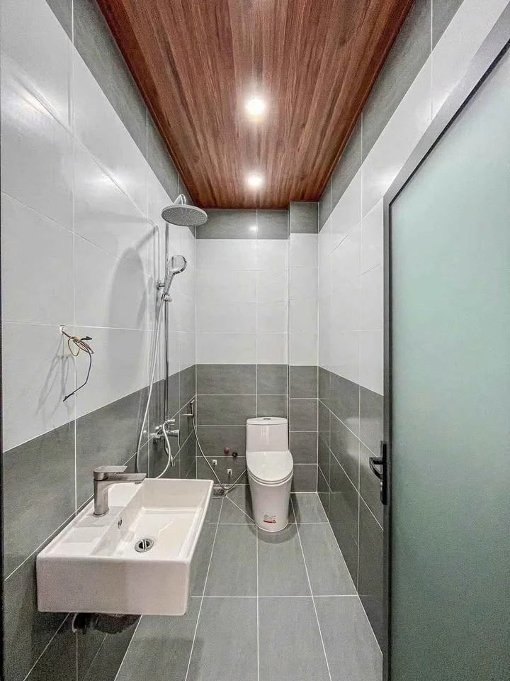 Bán nhà lầu 5x18 (90m²) gần bệnh viện da liễu Biên Hòa, 2 tỷ 3 - Ảnh thu nhỏ 4