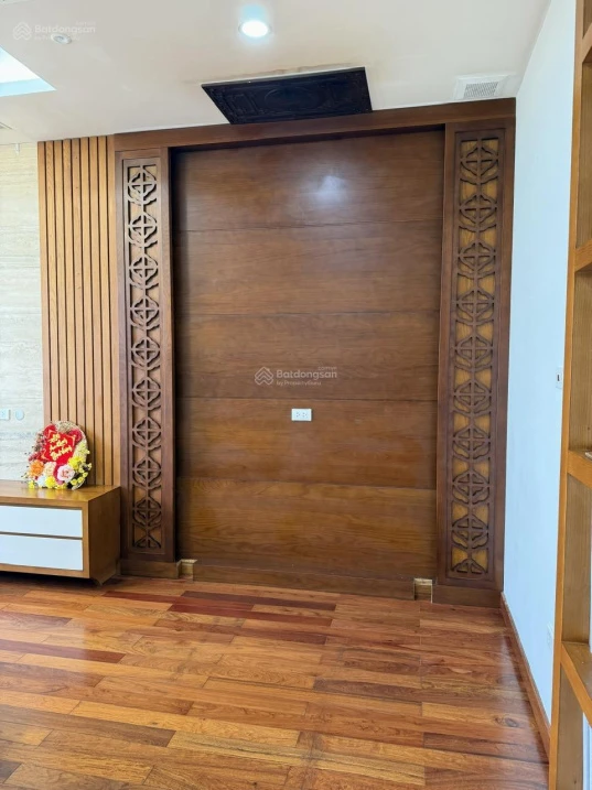 Chính chủ cho thuê căn hộ 3PN, 128m2, cao cấp, giá 32 triệu tại Sun Grand City Thuy Khue Residence - Ảnh thu nhỏ 3