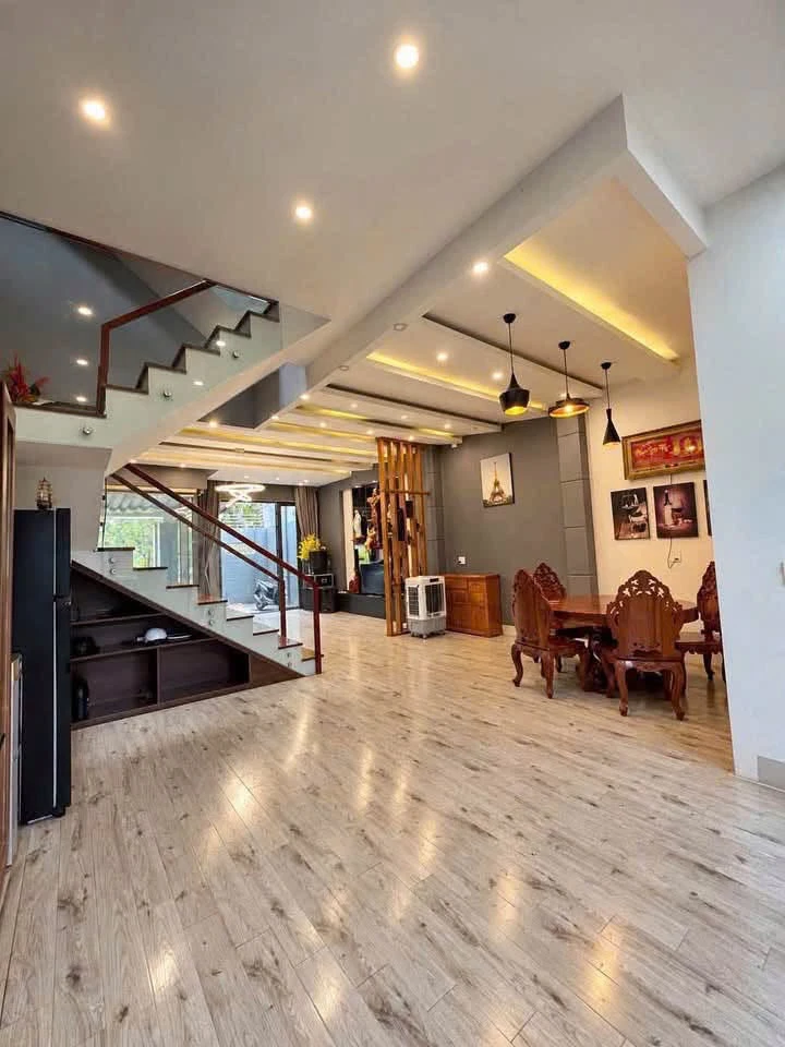 Bán nhà 1 trệt 2 lầu 4PN 6.5 tỷ Tân Hoà - Ảnh thu nhỏ 5