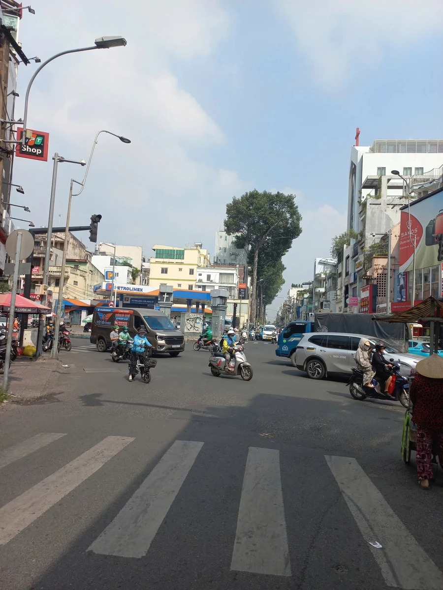 Bán nhà hẻm Trần Quang Diệu, 41m2, trệt lửng 2 lầu sân thượng, 8,8 tỷ, Quận 3 - Ảnh 1