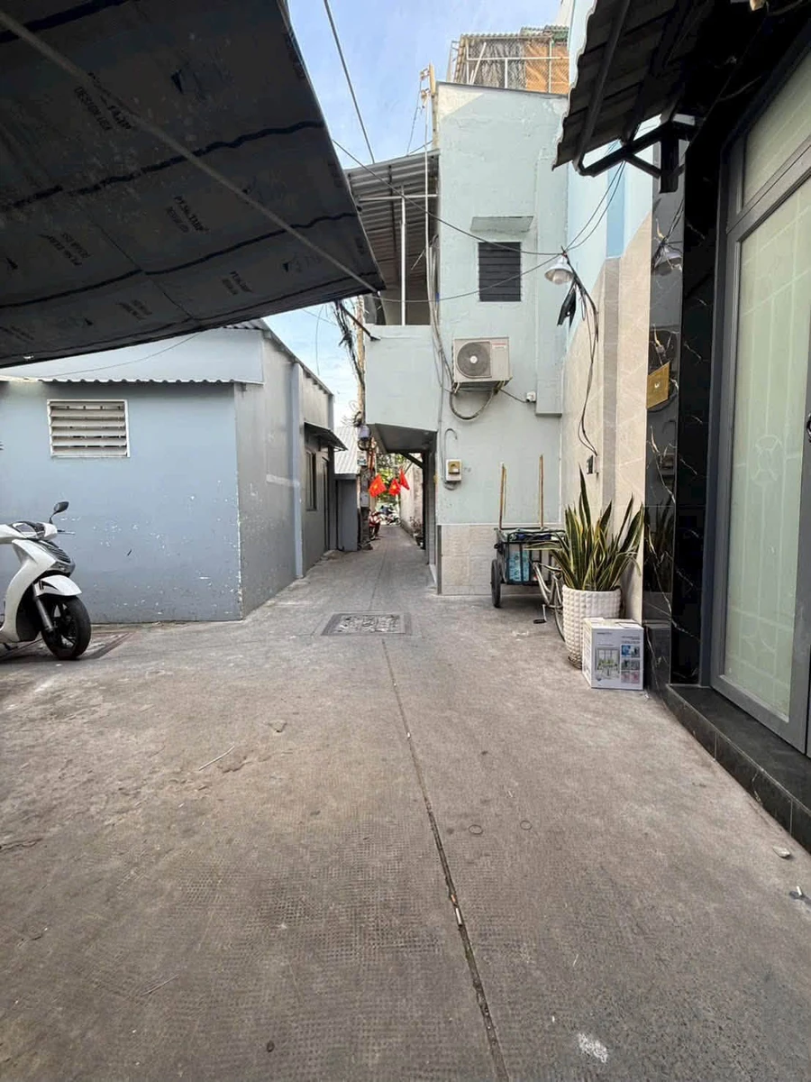 Bán nhà hẻm thông 1 trệt 1 lầu 3PN, 42m2, đường Hưng Phú, Quận 8 - Ảnh 1