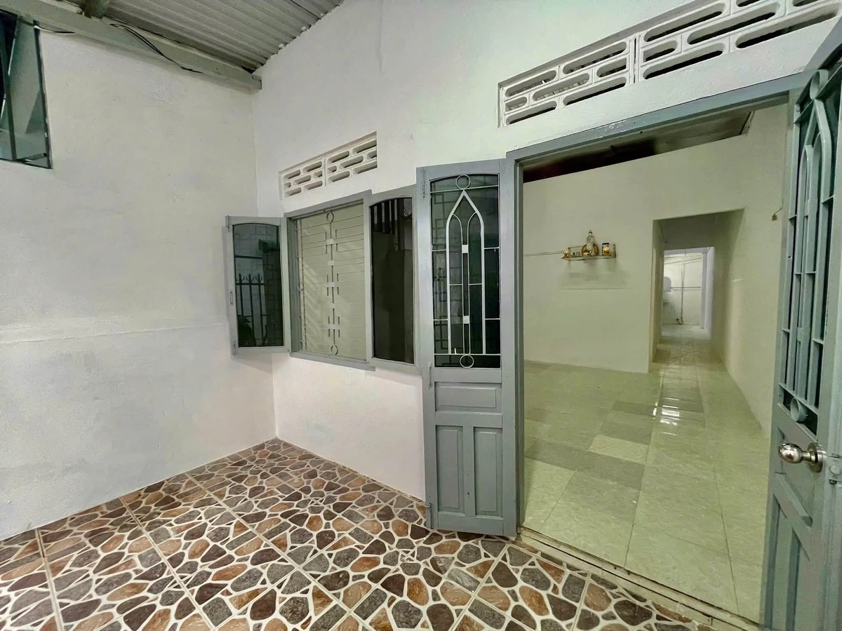 Bán nhà cấp 4 64m² 2PN tại Tái Định Cư, gần Sun Group - Ảnh 1