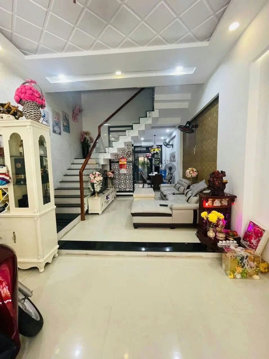 Bán nhà 3PN, 60m² đường Nguyễn Hới, Vũng Tàu - Ảnh 1
