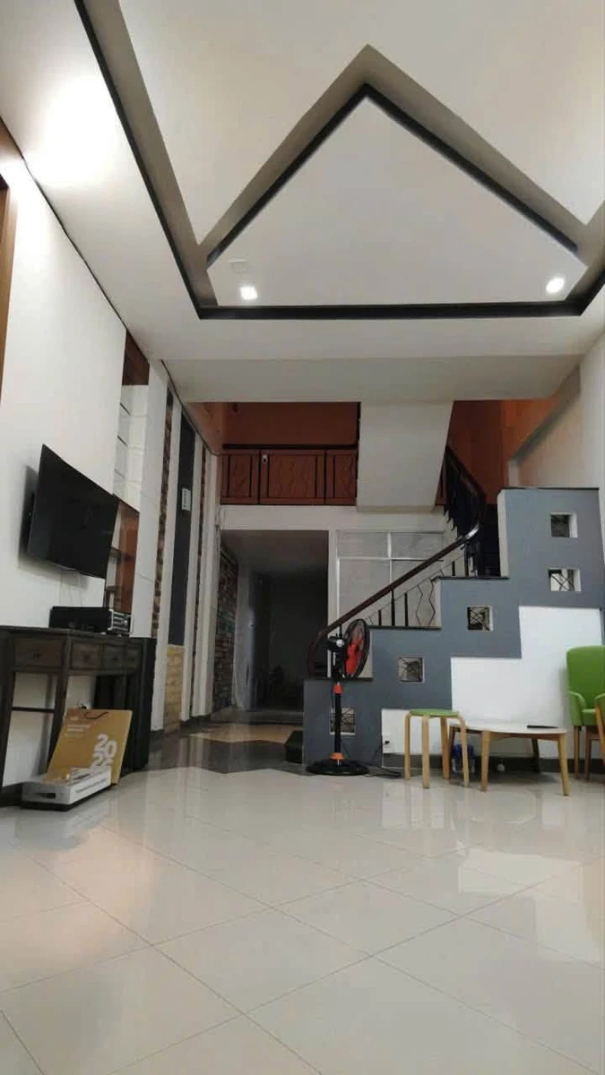 Bán nhà hẻm 3m 90m2 (5x18,5) 1 trệt 2 lầu, 5PN 5WC khu Xóm Đạo Quận 4 - Ảnh thu nhỏ 2