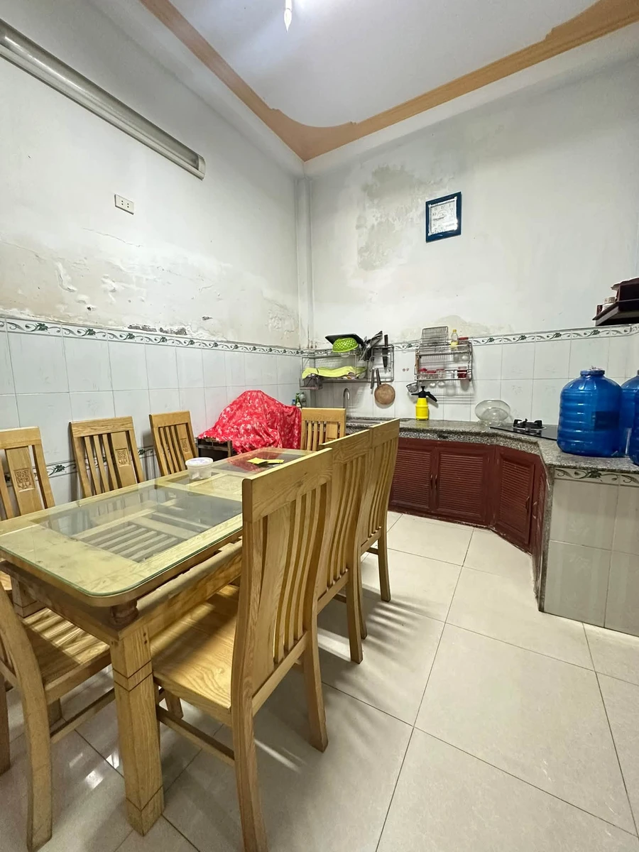 Bán nhà 77m² Dĩ An, Bình Dương, giá nhỉnh 4 tỷ - Ảnh thu nhỏ 2
