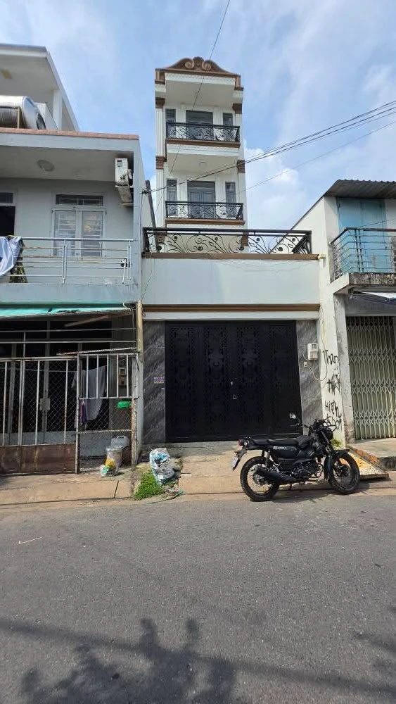 Nhà mặt tiền 4x22m Hóc Môn gần chợ Chữ S - Ảnh 1