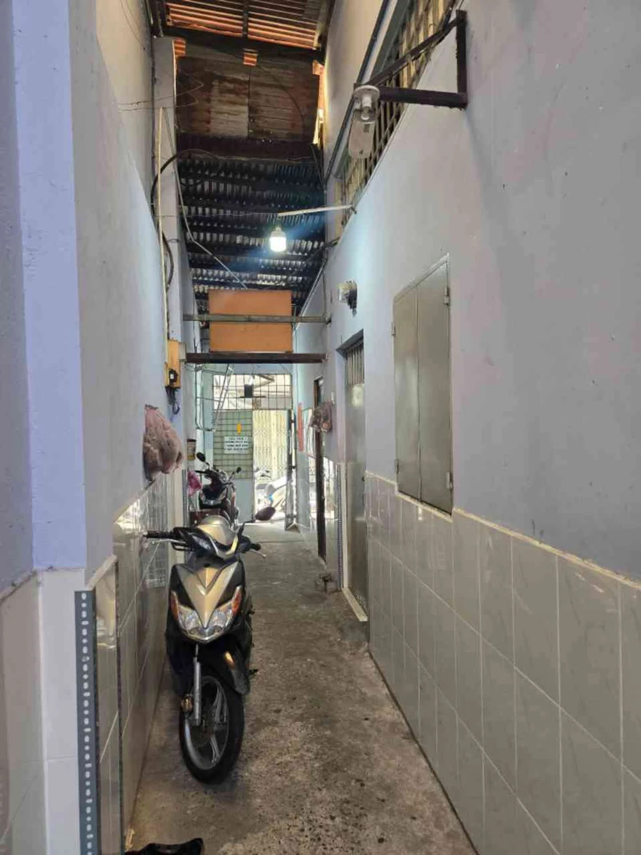 Bán nhà mặt phố Lạc Long Quân Tân Bình 188m2 15.9 tỷ - Ảnh thu nhỏ 2