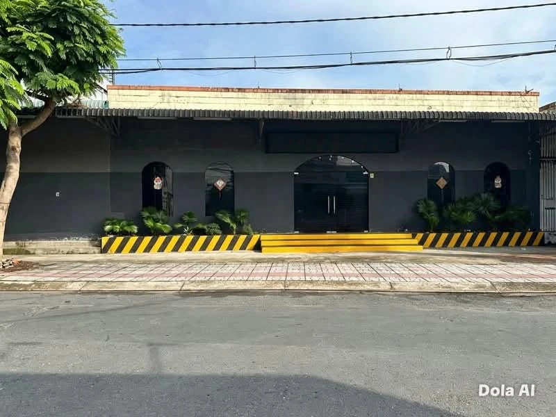 Nhà mặt tiền Ca Văn Thỉnh 638m² bán hoặc cho thuê Bến Tre - Ảnh 1