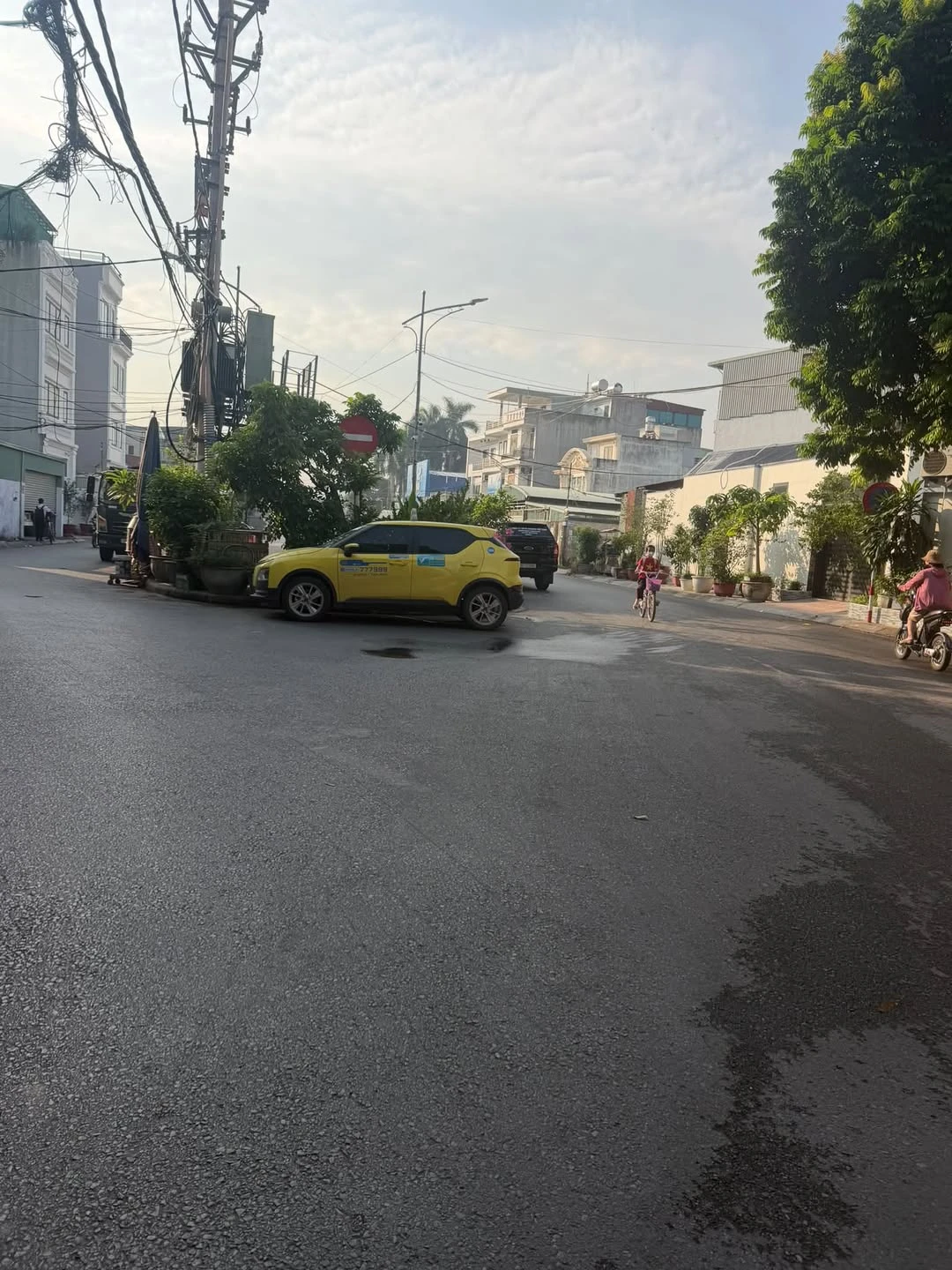 Bán nhà mặt đường Vũ Chí Thắng 26m2, 3 tầng 3 tỷ - Ảnh 1
