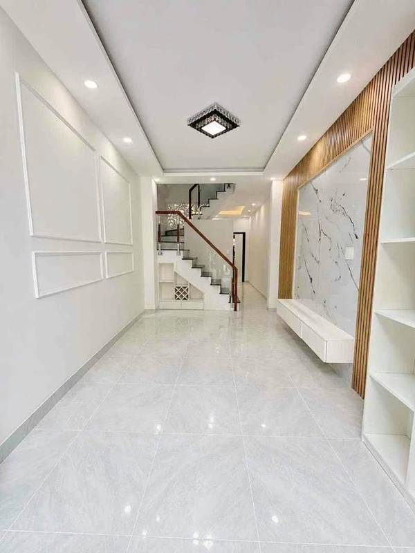 Bán nhà 3 tầng 43m² 3PN 3WC tại Chợ Hương chocaythi