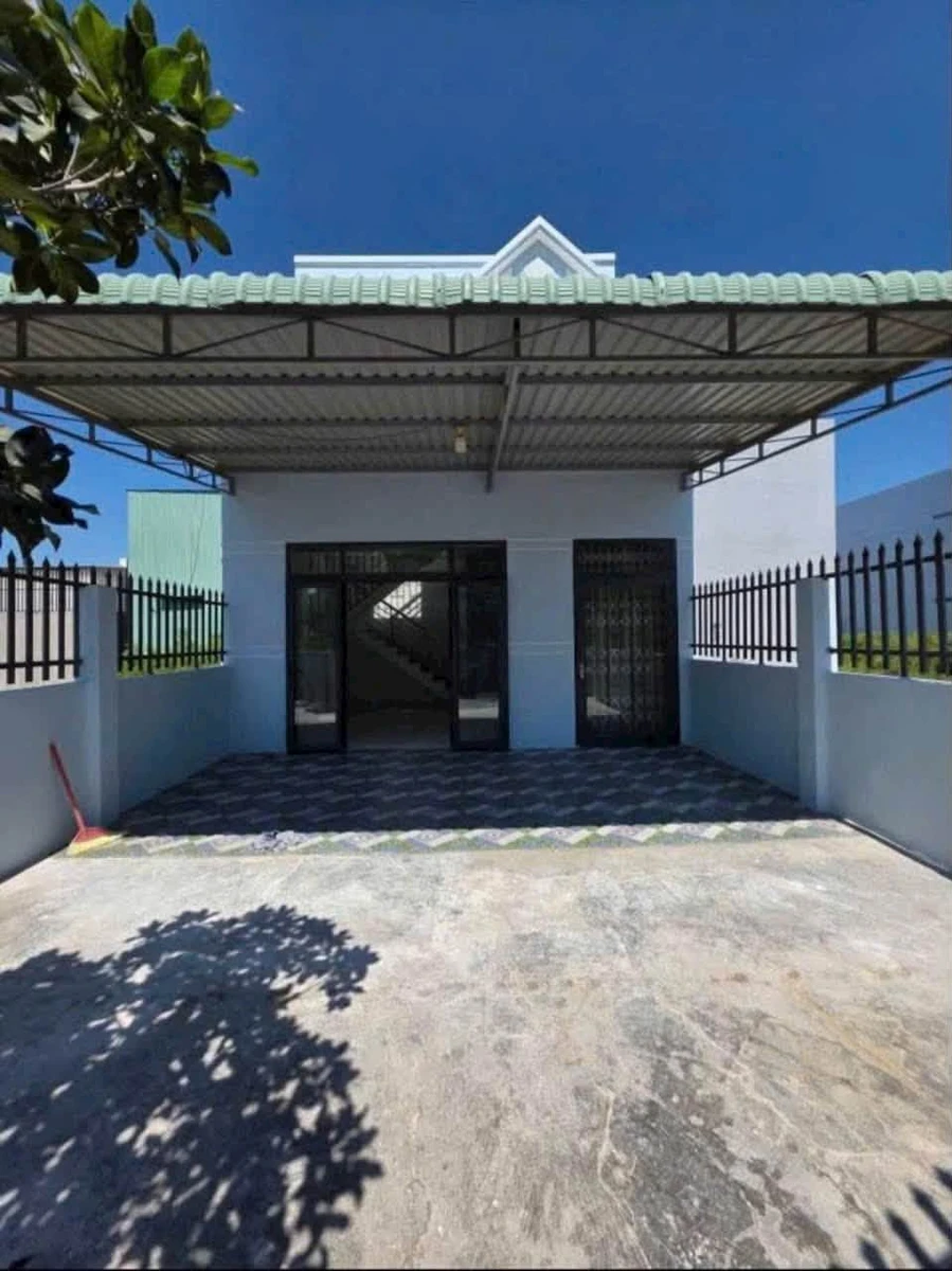 Bán nhà mặt tiền 100m² 2 phòng ngủ Phan Thiết 2,35 tỷ - Ảnh thu nhỏ 2