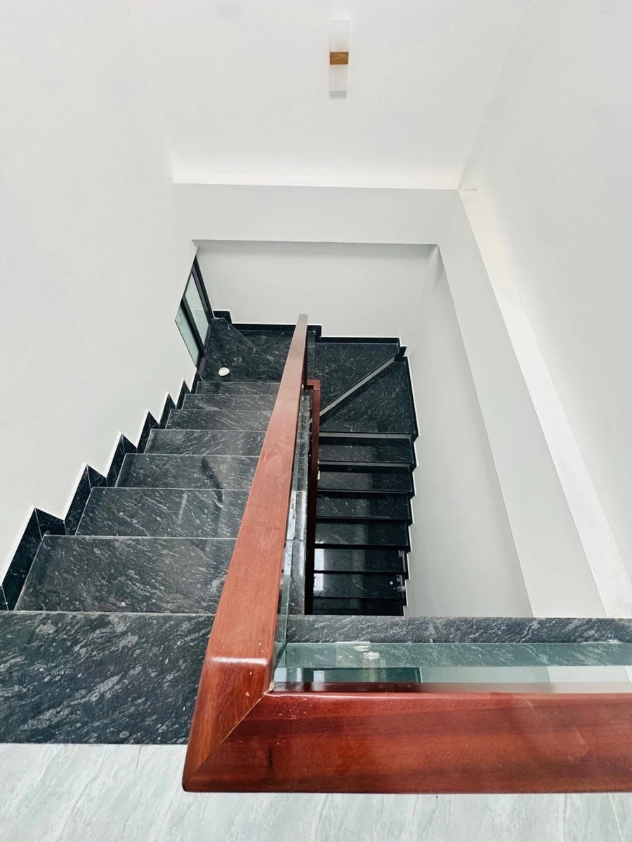 Bán nhà 3 tầng 54m² Cao Xanh Quận 12 giá 3,15 tỷ - Ảnh thu nhỏ 2