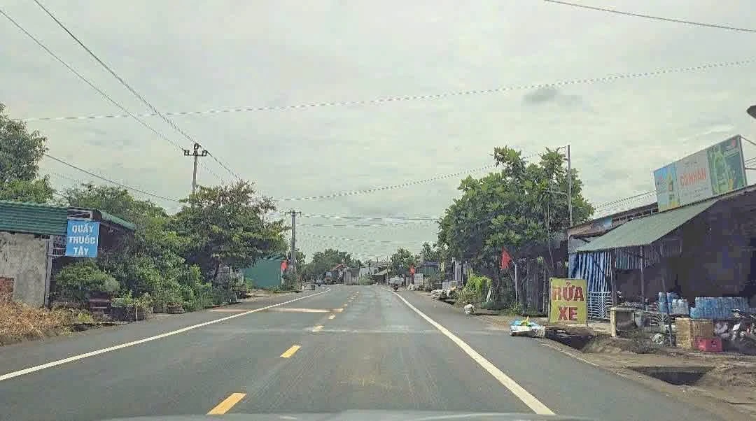 Bán nhà mặt tiền 370m2, 2PN kinh doanh Buôn Đôn Đắk Lắk - Ảnh 1