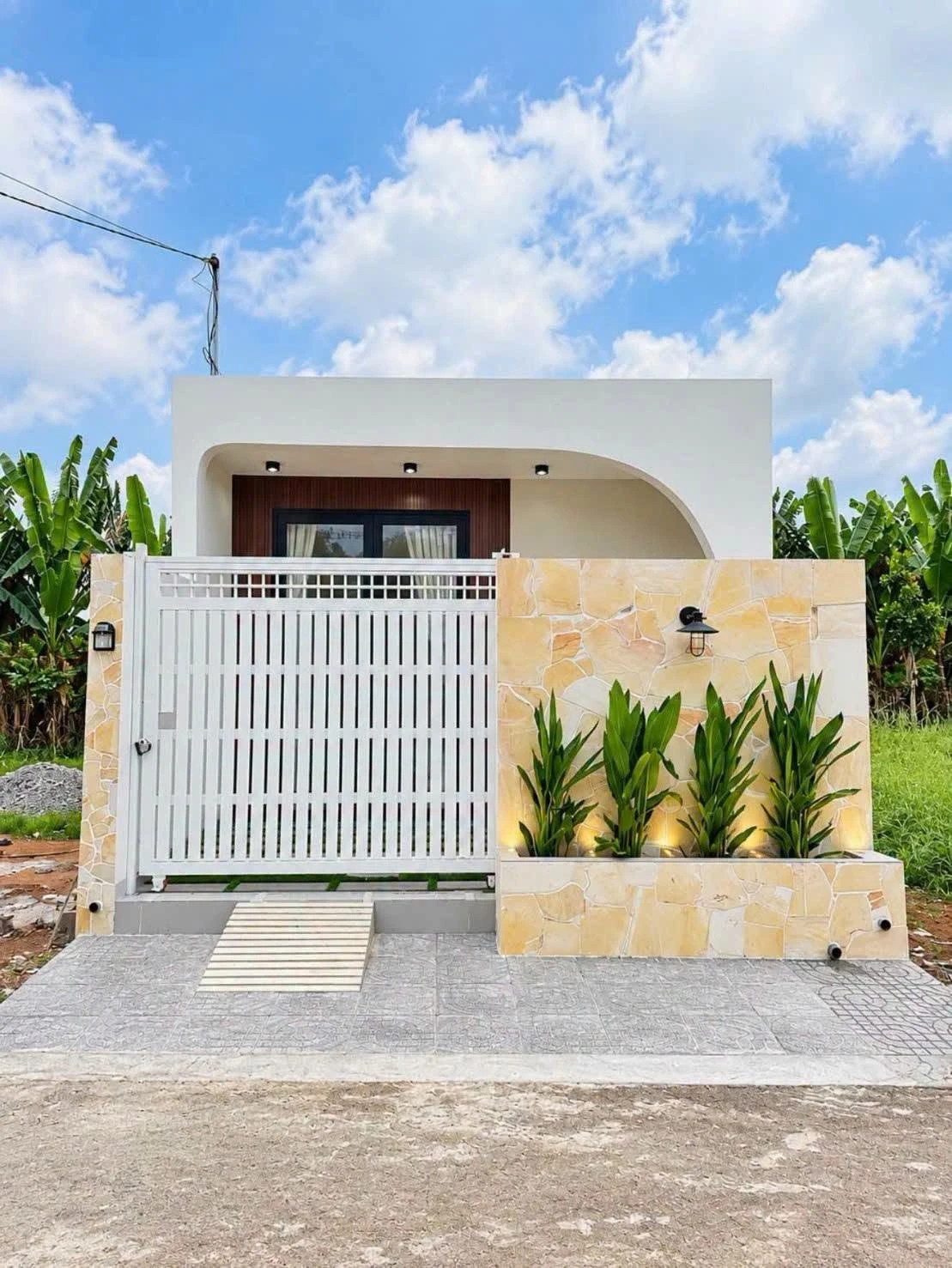 Bán nhà mới Hòa Long 95m² 2PN 2WC 2,07 tỷ - Ảnh 1