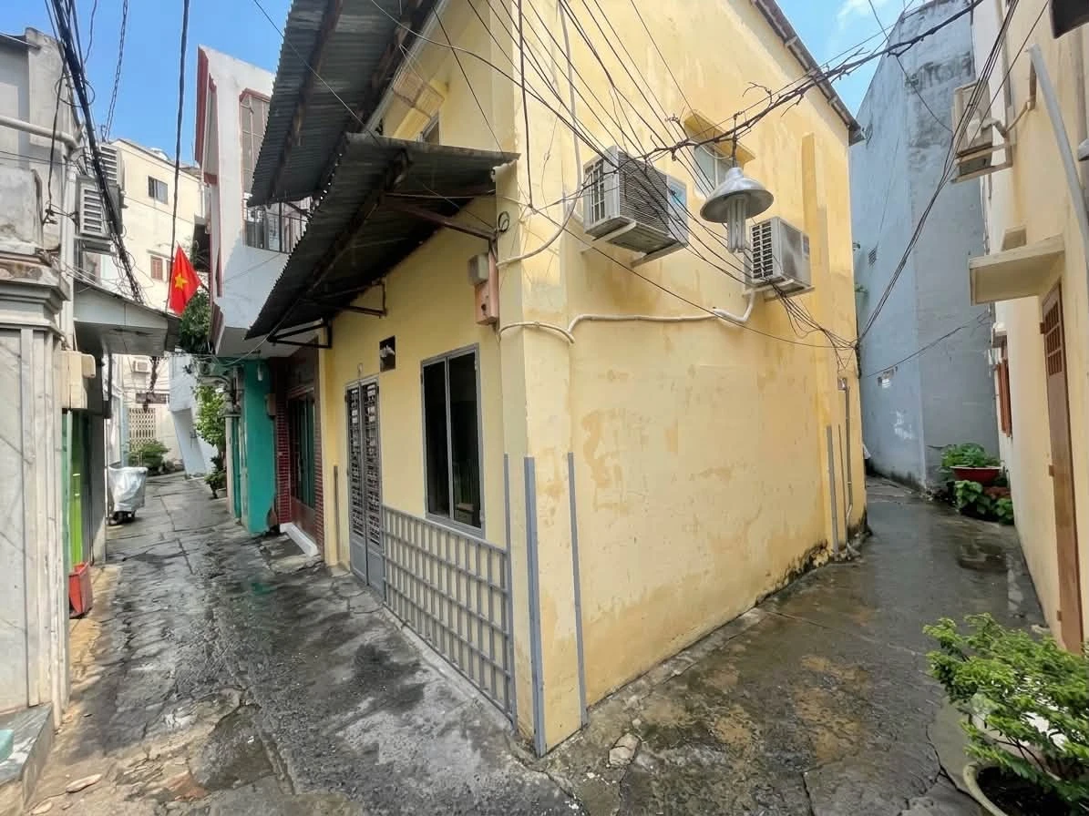 Bán nhà 2 tầng lô góc 52m2 sàn Bình Thạnh giá 2,8 tỷ - Ảnh thu nhỏ 2