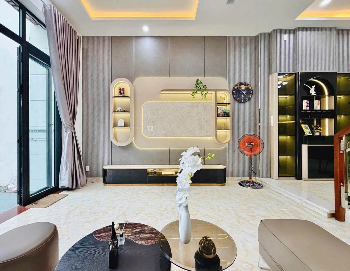 Bán nhà 81m² 4 phòng ngủ full nội thất Gò Vấp 6,15 tỷ - Ảnh thu nhỏ 4