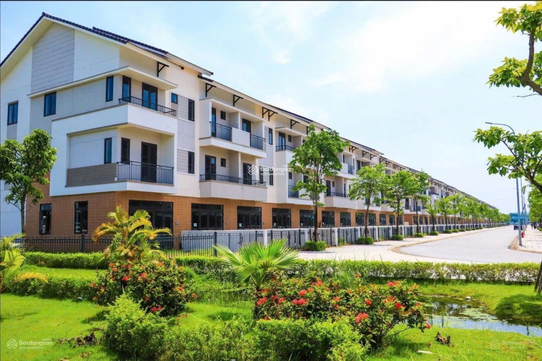 Cần bán gấp căn shophouse 120m2 vị trí đẹp, giá tốt nhất thị trường, di chuyển tới TTHN chỉ 15 phút - Ảnh thu nhỏ 3