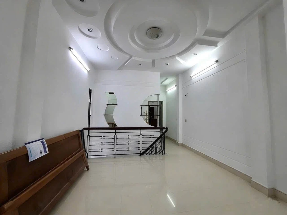 Bán nhà 2 tầng 52m² hẻm ô tô Hoàng Hoa Thám, Bình Thạnh - Ảnh thu nhỏ 3