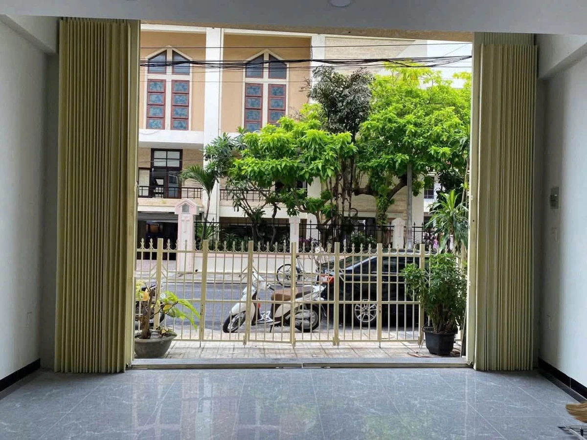 Bán nhà 5 tầng mặt tiền Lê Lai, Nha Trang 9,5 tỷ - Ảnh thu nhỏ 2