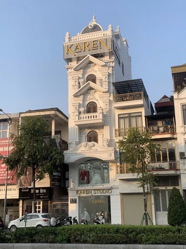 Bán shophouse 600m² 6 tầng mặt phố Nguyễn Văn Cừ Hạ Long