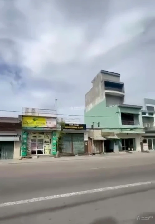 Nhà mặt tiền Hùng Vương Quy Nhơn, 240m2, phù hợp kinh doanh, làm nhà xưởng. Ib 0938 635 *** - Ảnh thu nhỏ 2