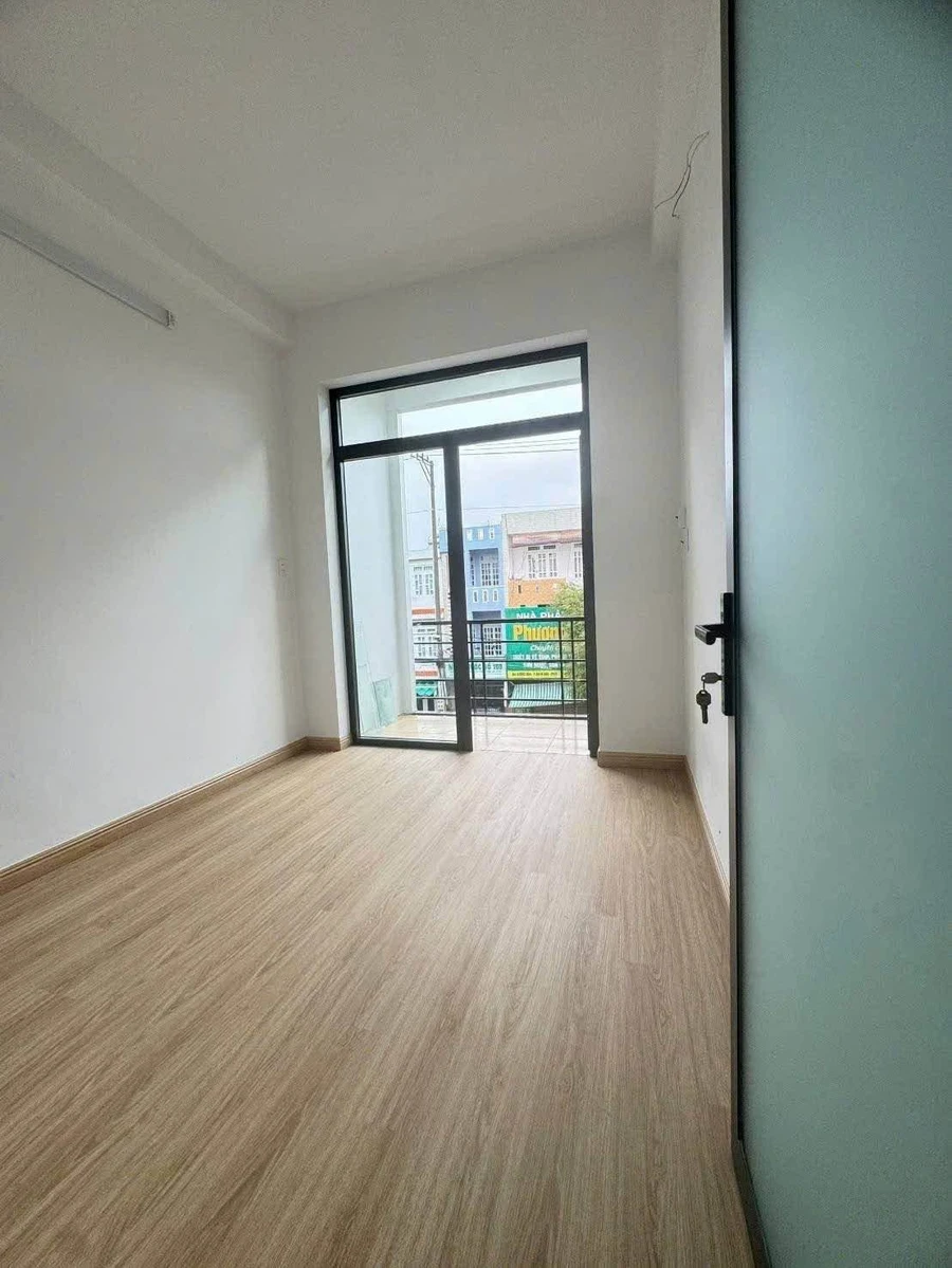 Bán nhà mặt tiền đường 30/4, Vũng Tàu, 160m2, 6,18 tỷ - Ảnh thu nhỏ 4
