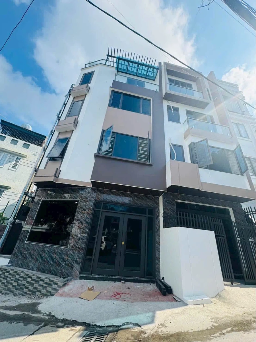 Bán nhà 52m2, 4 phòng ngủ gần Cao Thắng, Quận 3 - Ảnh 1