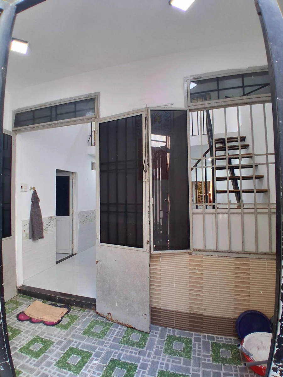 Bán nhà kiệt 4 PN 2 WC Lê Duẩn Quận 1 gần Aeon - Ảnh thu nhỏ 3