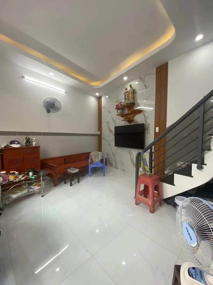 Nhà 2 tầng 37m² đường Lê Hồng Phong, Quy Nhơn, giá 2.3 tỷ - Ảnh thu nhỏ 3