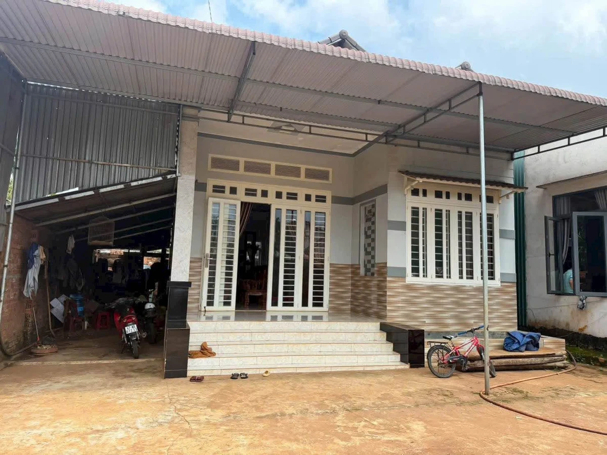 Nhà góc 2 mặt tiền 60m2, 3 phòng ngủ, giá 3,99 tỷ ở Buôn Mê Thuột - Ảnh 1