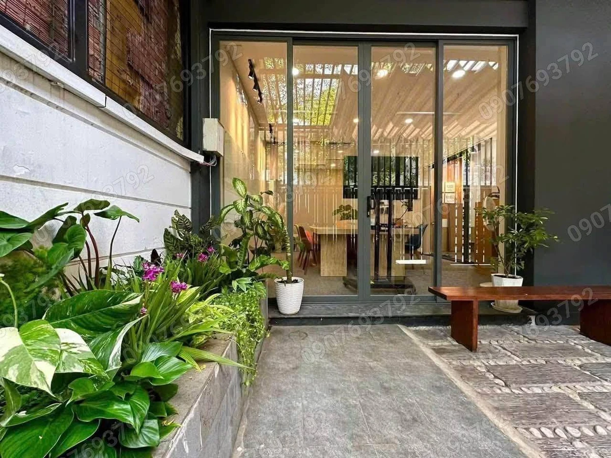 Cho thuê shophouse mặt tiền 7x16m, 3 tầng, Quận 1 - Ảnh thu nhỏ 2