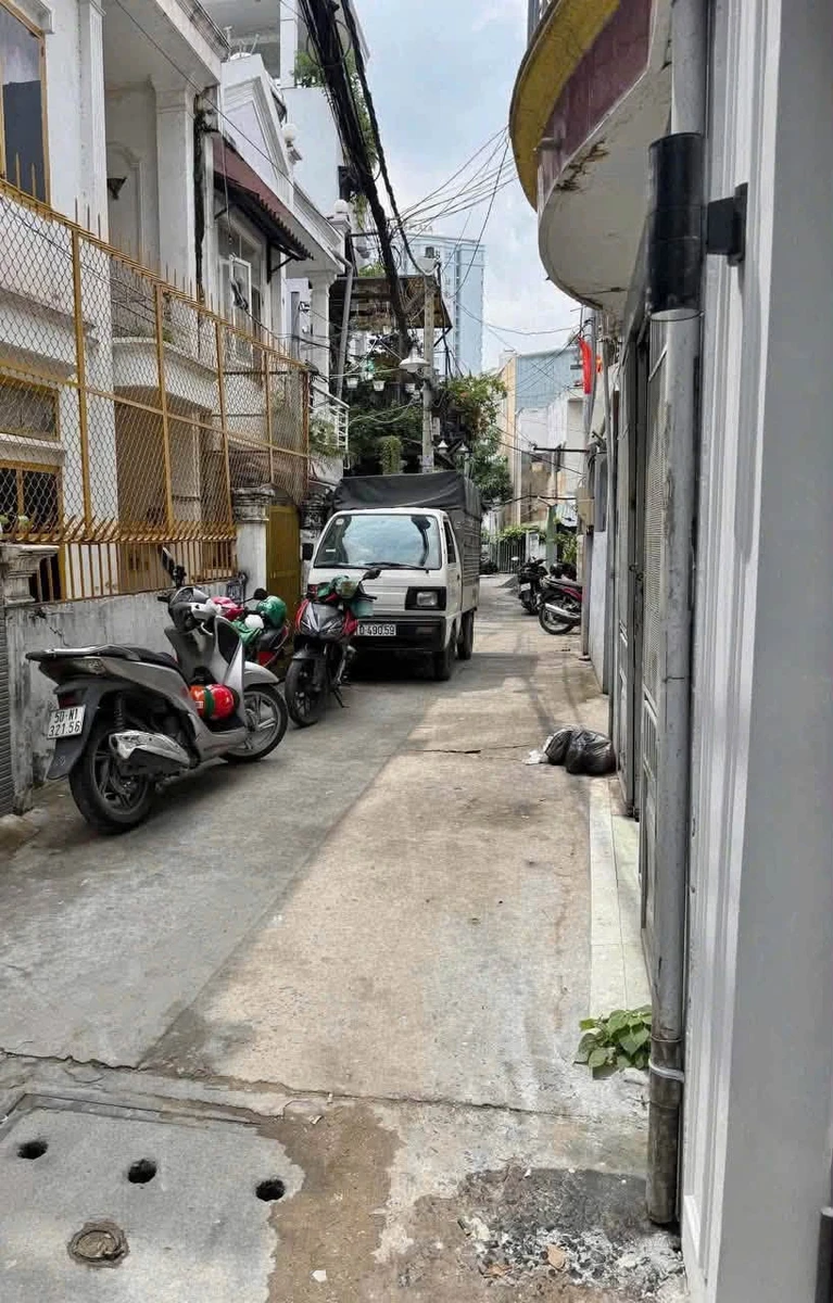 Bán nhà hẻm xe hơi 3 tầng 2PN 60m2 sử dụng, giá hơn 3 tỷ, Bình Thạnh - Ảnh thu nhỏ 2
