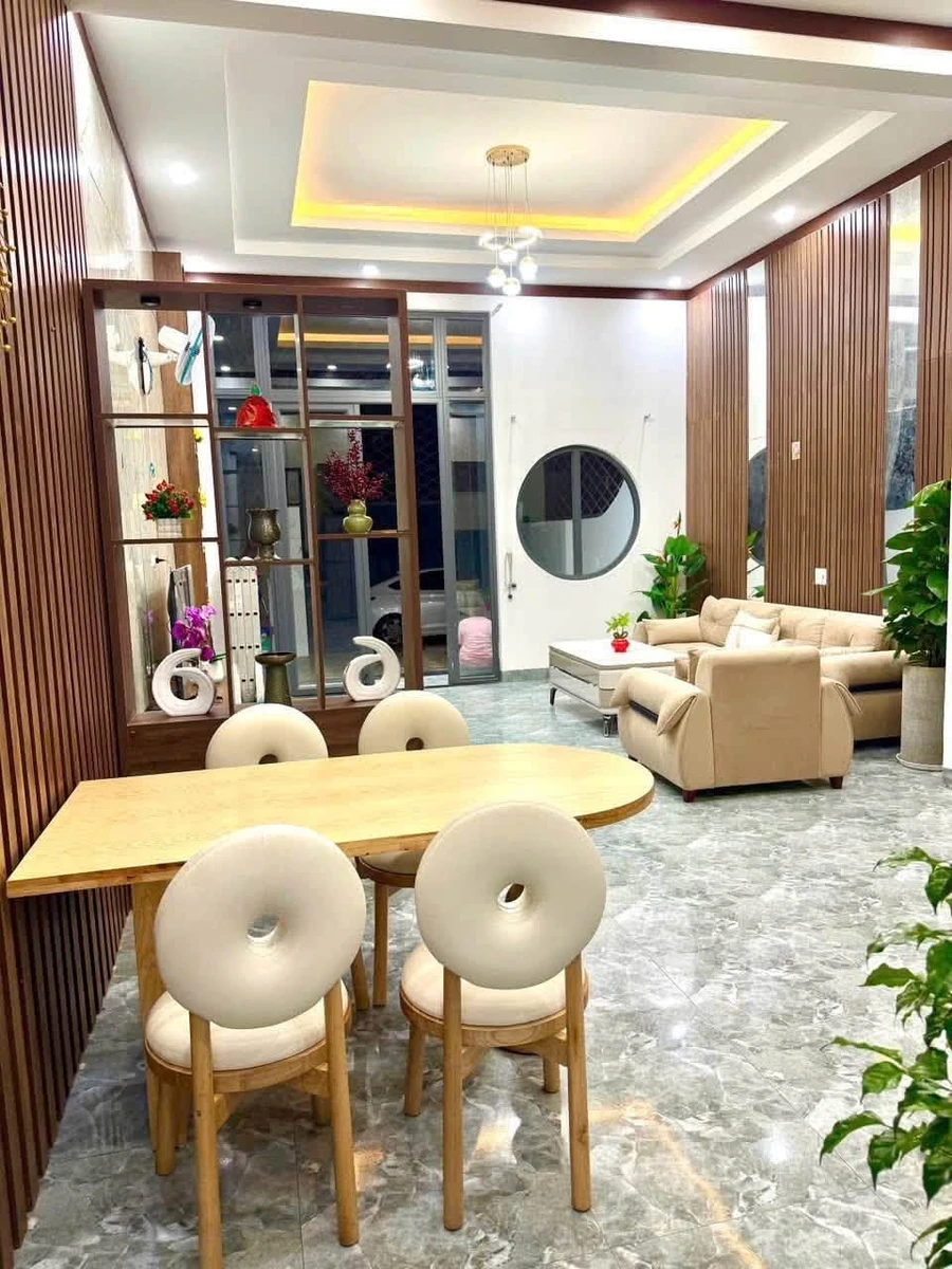 Nhà mặt tiền 5x28m 3 phòng ngủ Buôn Ma Thuột 3.38 tỷ - Ảnh thu nhỏ 2