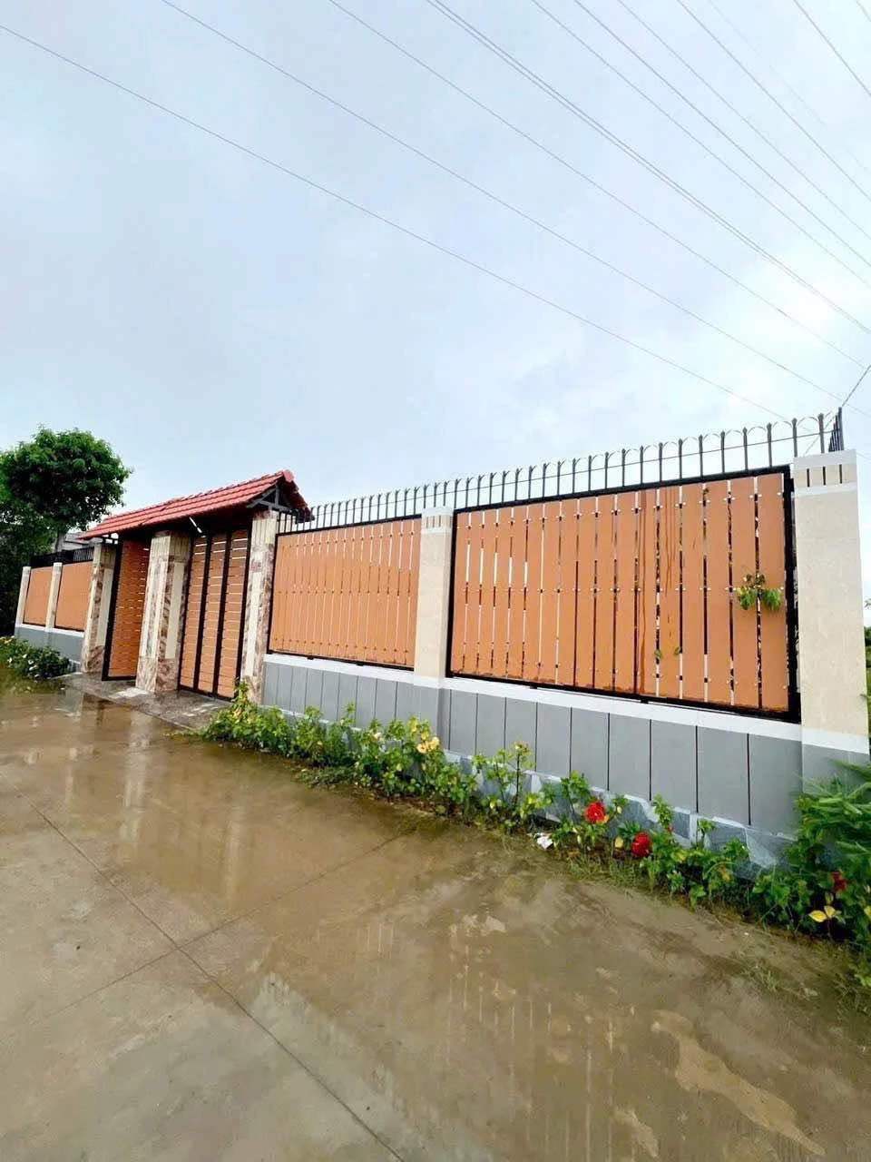 Bán nhà liền kề 300m² 3 phòng ngủ Võ Nguyên Giáp Vũng Tàu - Ảnh 1