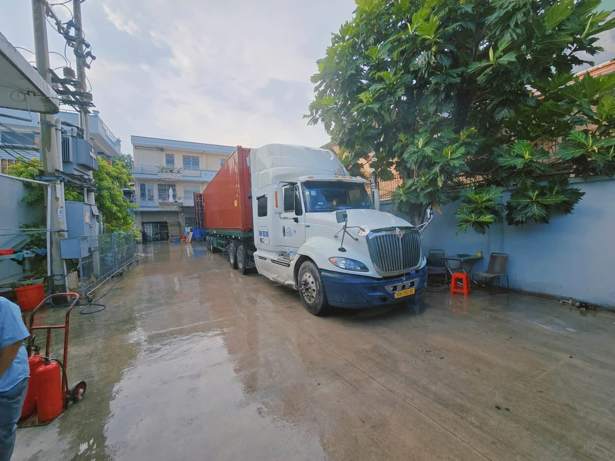 Bán xưởng mặt tiền DT 743B gần Vincom Thuận An, Bình Dương 3264m2 giá 80 tỷ - Ảnh 1