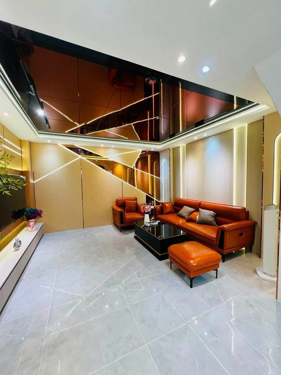 Bán nhà 5 tầng có phòng xông hơi 55m2 Trần Thánh Tông 8.3 tỷ - Ảnh thu nhỏ 2