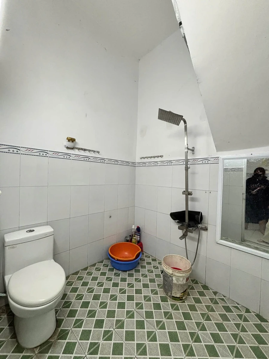 Bán nhà mặt tiền Nguyễn Trung Trực, An Hoà, Rạch Giá, ngay chợ Tắc Ráng, 4,5x16,95m - Ảnh thu nhỏ 2