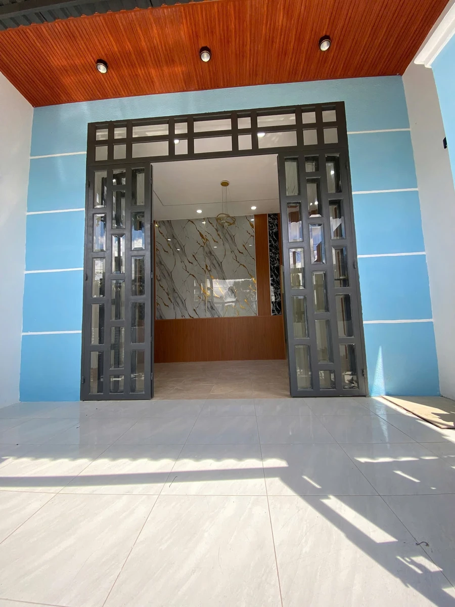 Bán nhà mặt tiền 5x20m 2PN gần UBND Mỹ Hạnh, Đức Hòa, giá 950 triệu - Ảnh thu nhỏ 4