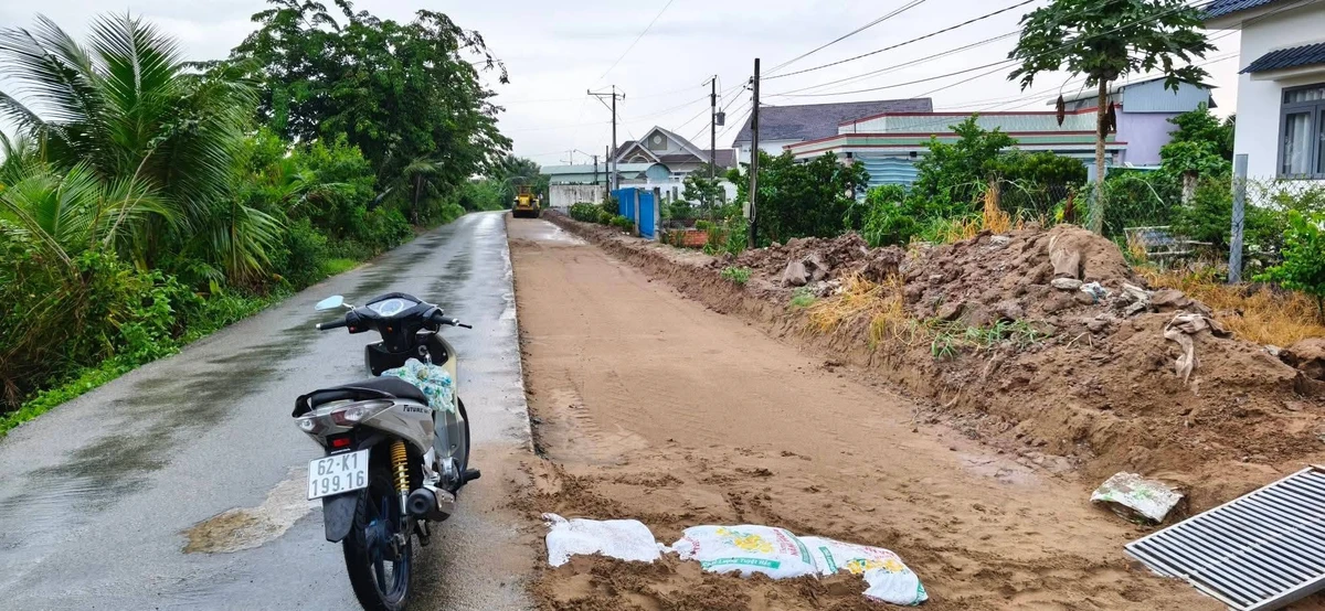 Bán đất lúa mặt tiền kênh 30.4, 2100m2, giá 800tr/1000m2 tại An Lục Long - Ảnh thu nhỏ 2