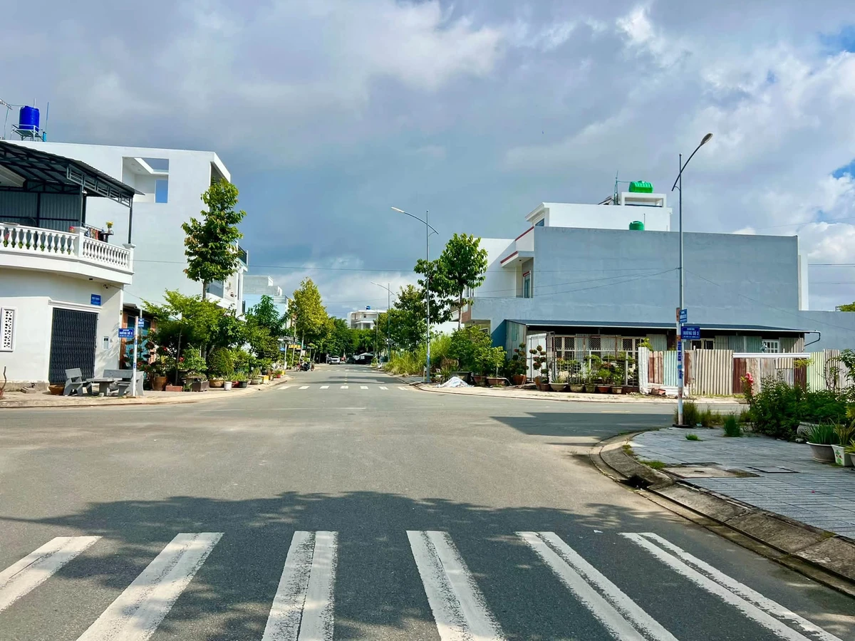 Bán nhà phố 110m² mặt tiền đường Nguyễn Hiền Điều, Nam An Hoà - Ảnh thu nhỏ 2