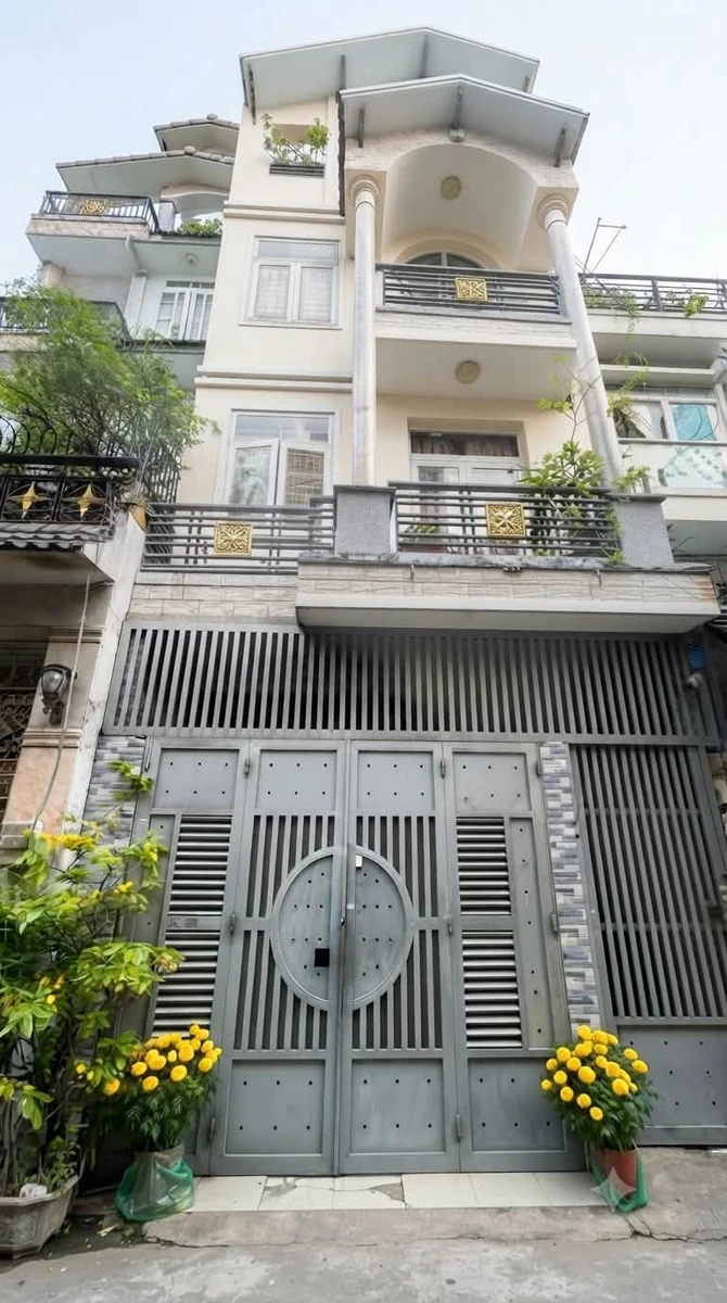 Bán nhà 2 mặt hẻm 5x16m, 4 tầng, sát công viên Lưu Chí Hiếu, Tân Phú - Ảnh 1