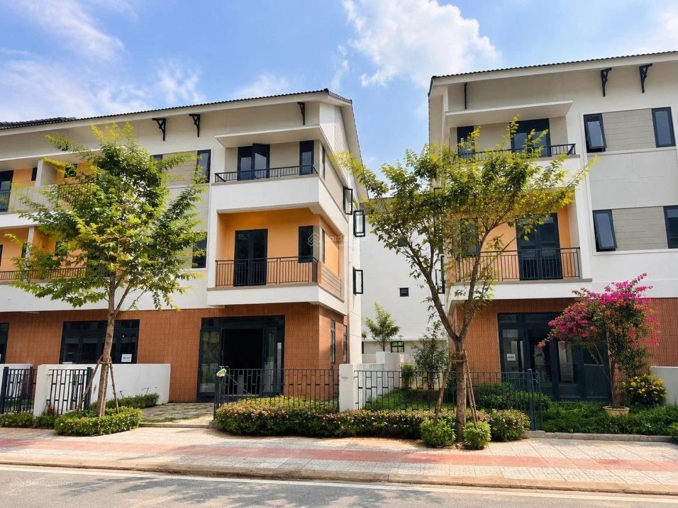 Hiếm có 1 căn 69,4tr/m2 - DT 170m2 (8,5x20) cạnh đường ĐL Gia Bình - HN rộng 120m KĐT Centa RVS - Ảnh 1
