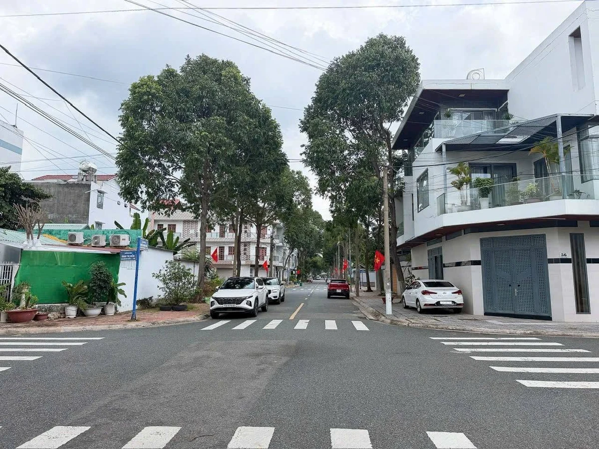 Bán lô đất góc 2 mặt tiền 5x20m Đoàn Thị Điểm - Nguyễn Khánh Toàn, TP Bà Rịa, giá 4,3 tỷ - Ảnh 1