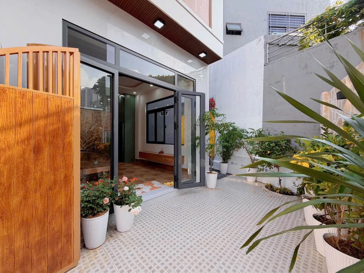 Bán nhà riêng 3 phòng ngủ 137m², giá 5 tỷ ở Hải Châu, Đà Nẵng - Ảnh 1