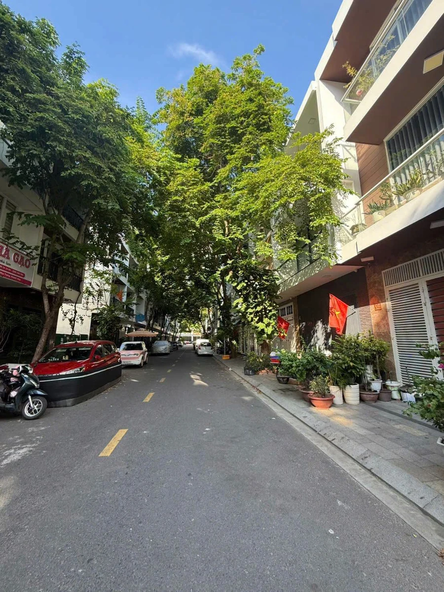 Bán nhà 3 tầng 90m2 VCN Phước Hải Nha Trang 11 tỷ - Ảnh thu nhỏ 2